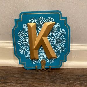 NEW K wall hanger